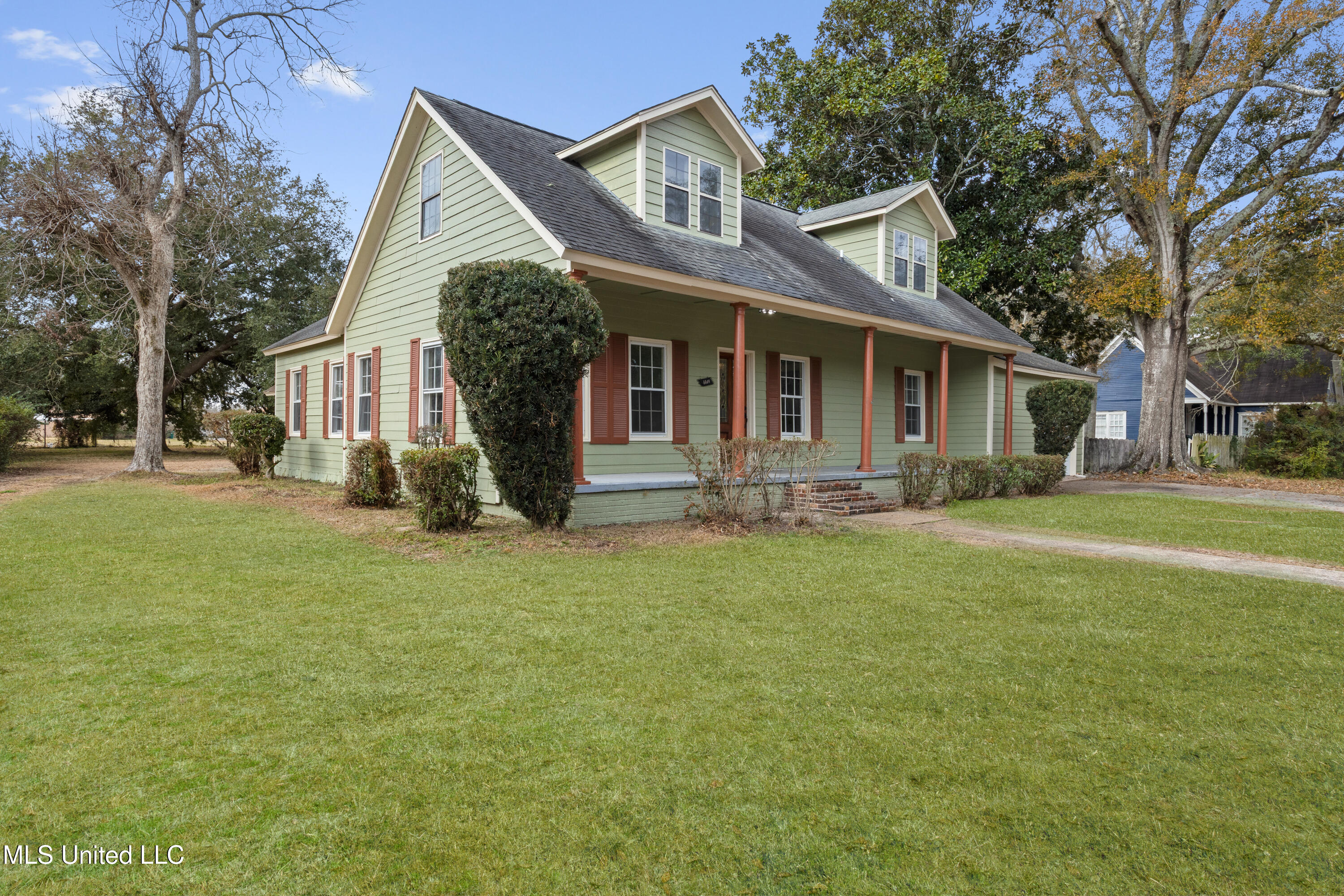 4418 Welch Avenue Moss Point, MS 39563 - Photo 2 of 47 0003