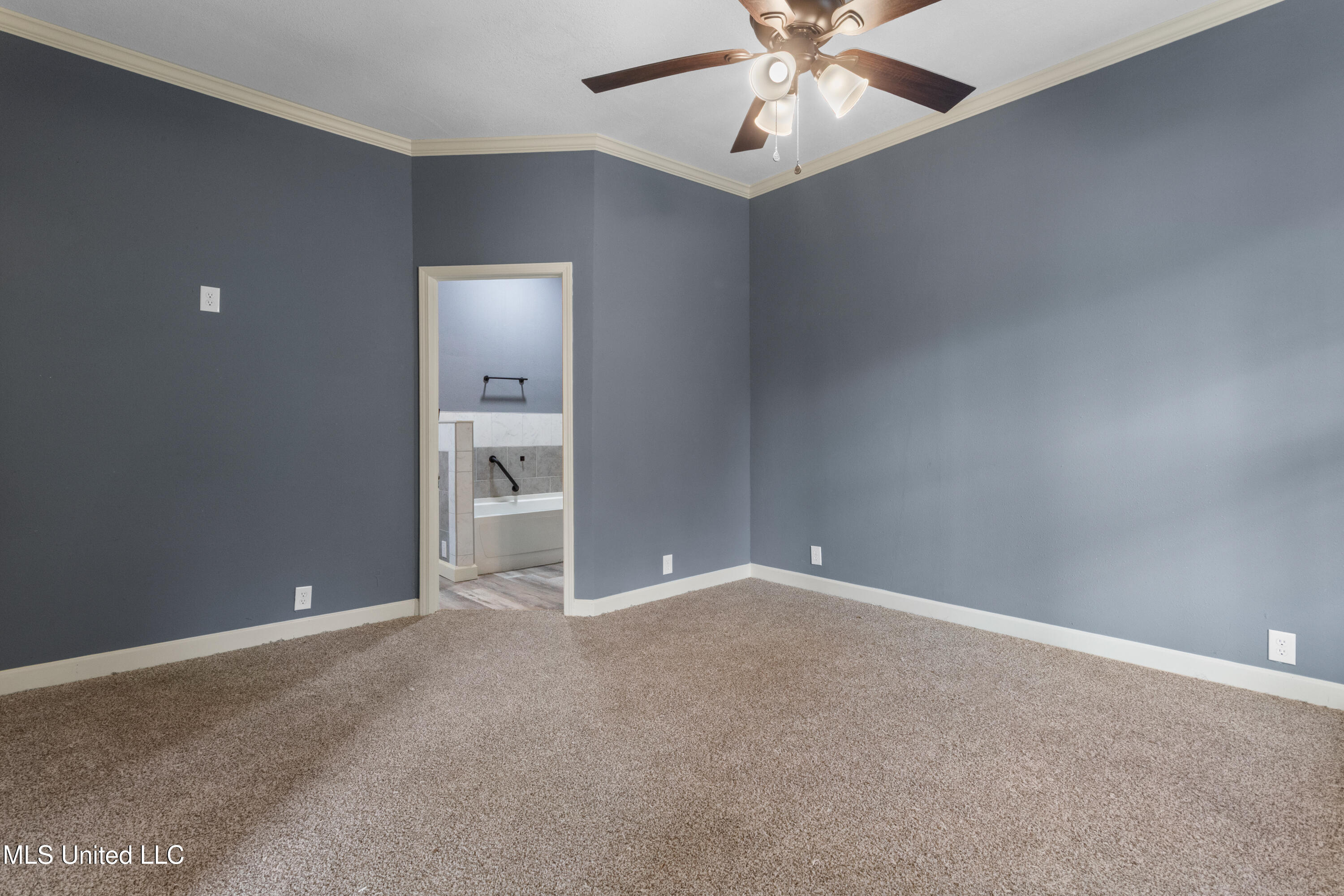 4418 Welch Avenue Moss Point, MS 39563 - Photo 25 of 47 Primary Bedroom