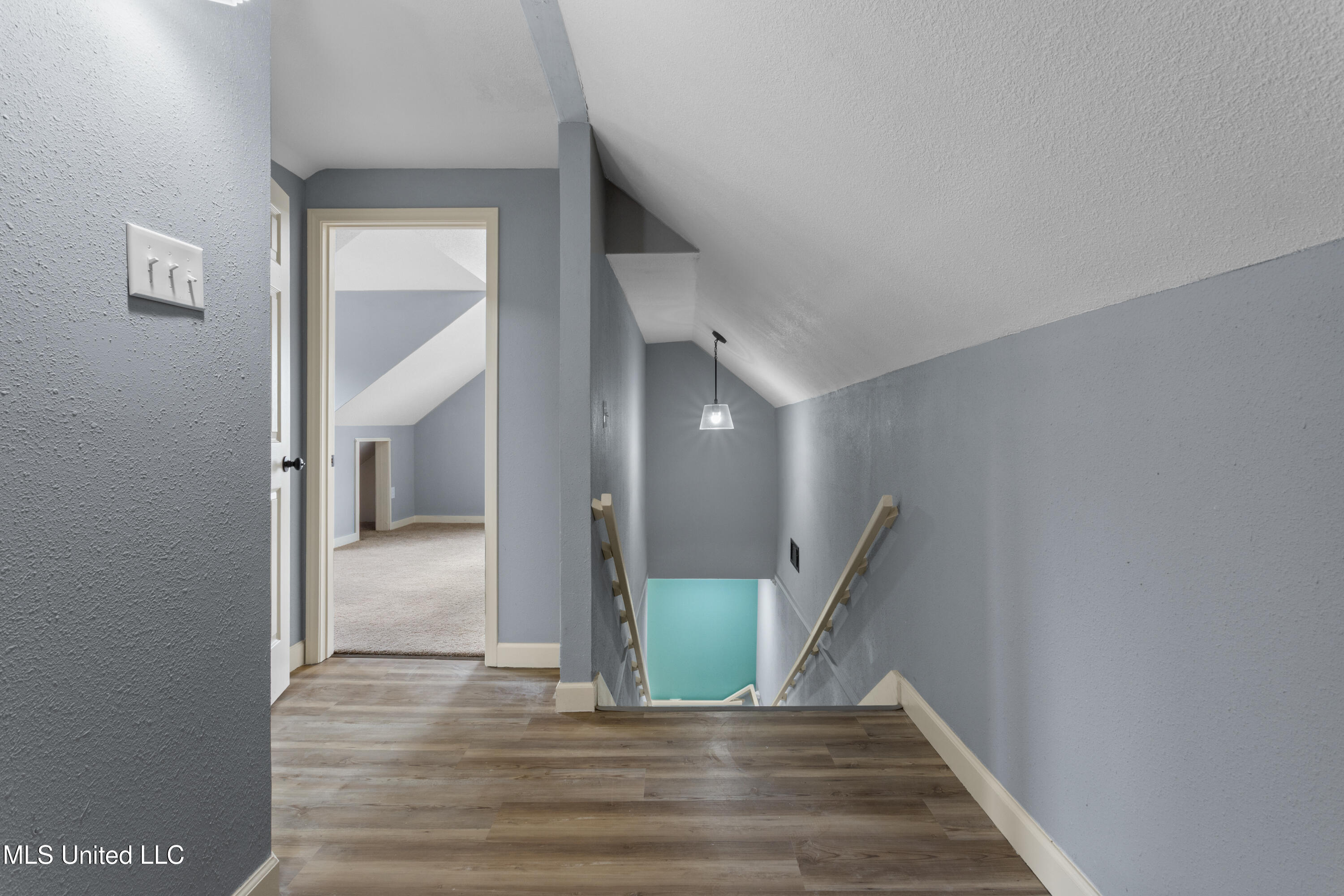 4418 Welch Avenue Moss Point, MS 39563 - Photo 37 of 47 Upstais