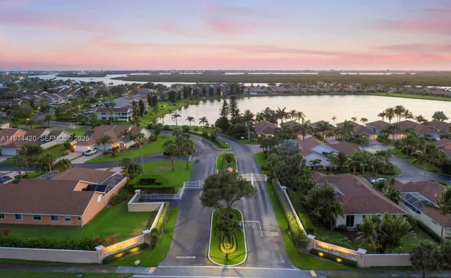 $2,750 | 3207 South Lakeview Circle, Unit 6205, Fort Pierce, FL 34949