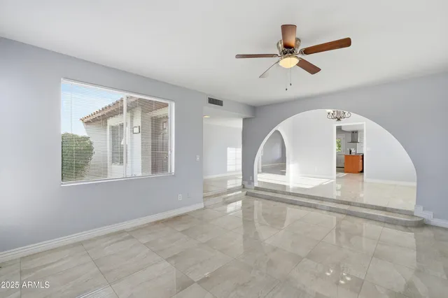 $2,500 | 17853 North 43rd Drive, Glendale, AZ 85308