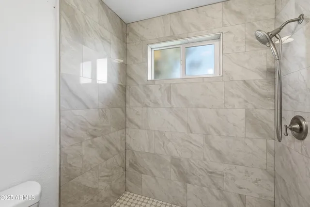 $2,500 | 17853 North 43rd Drive, Glendale, AZ 85308