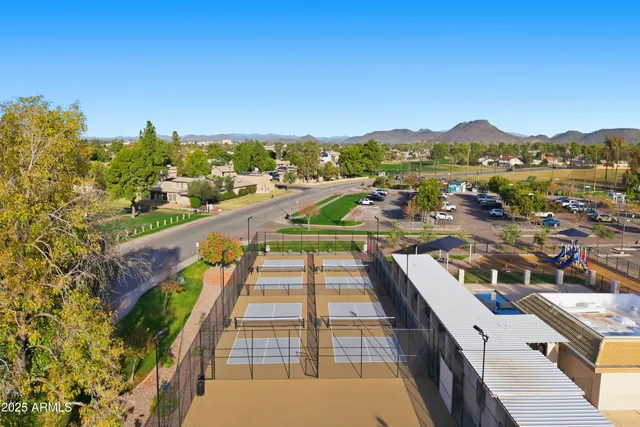 $2,500 | 17853 North 43rd Drive, Glendale, AZ 85308