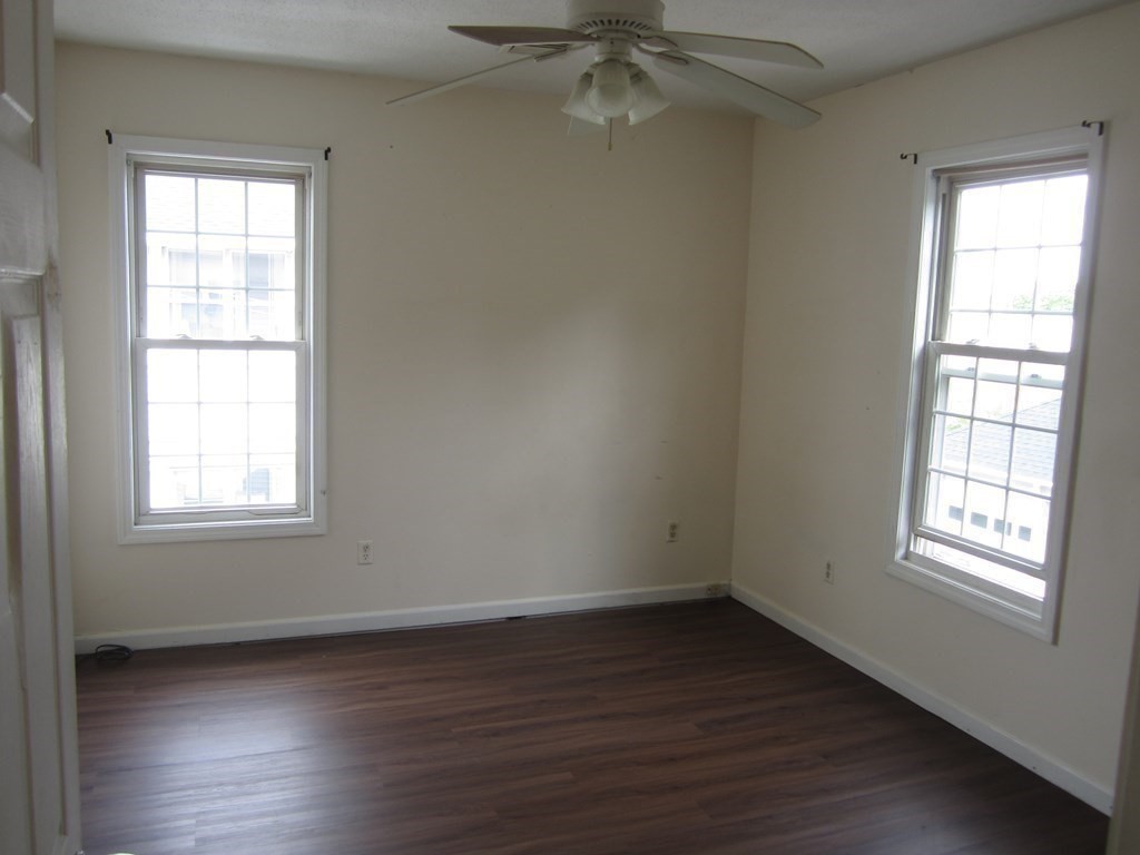33 Baldwin Street West Springfield, MA 01089 - Photo 17 of 20 Gallery Image 17