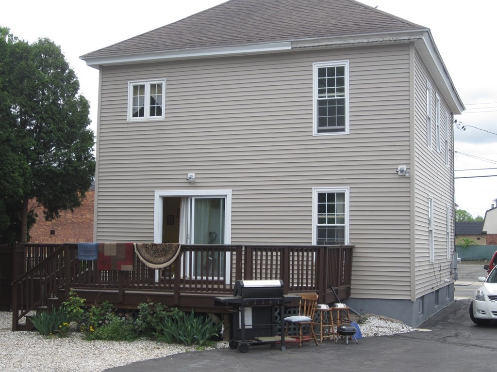 33 Baldwin Street West Springfield, MA 01089 - Photo 5 of 20 Gallery Image 5