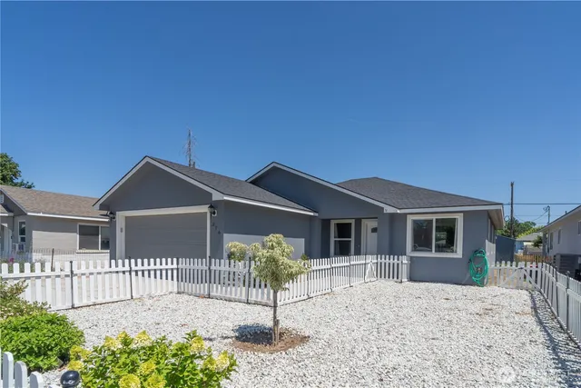 $286,000 | 316 South Main Avenue, Warden, WA 98857