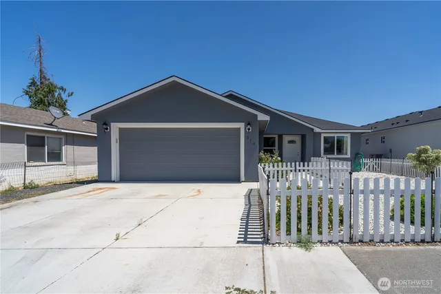 $286,000 | 316 South Main Avenue, Warden, WA 98857