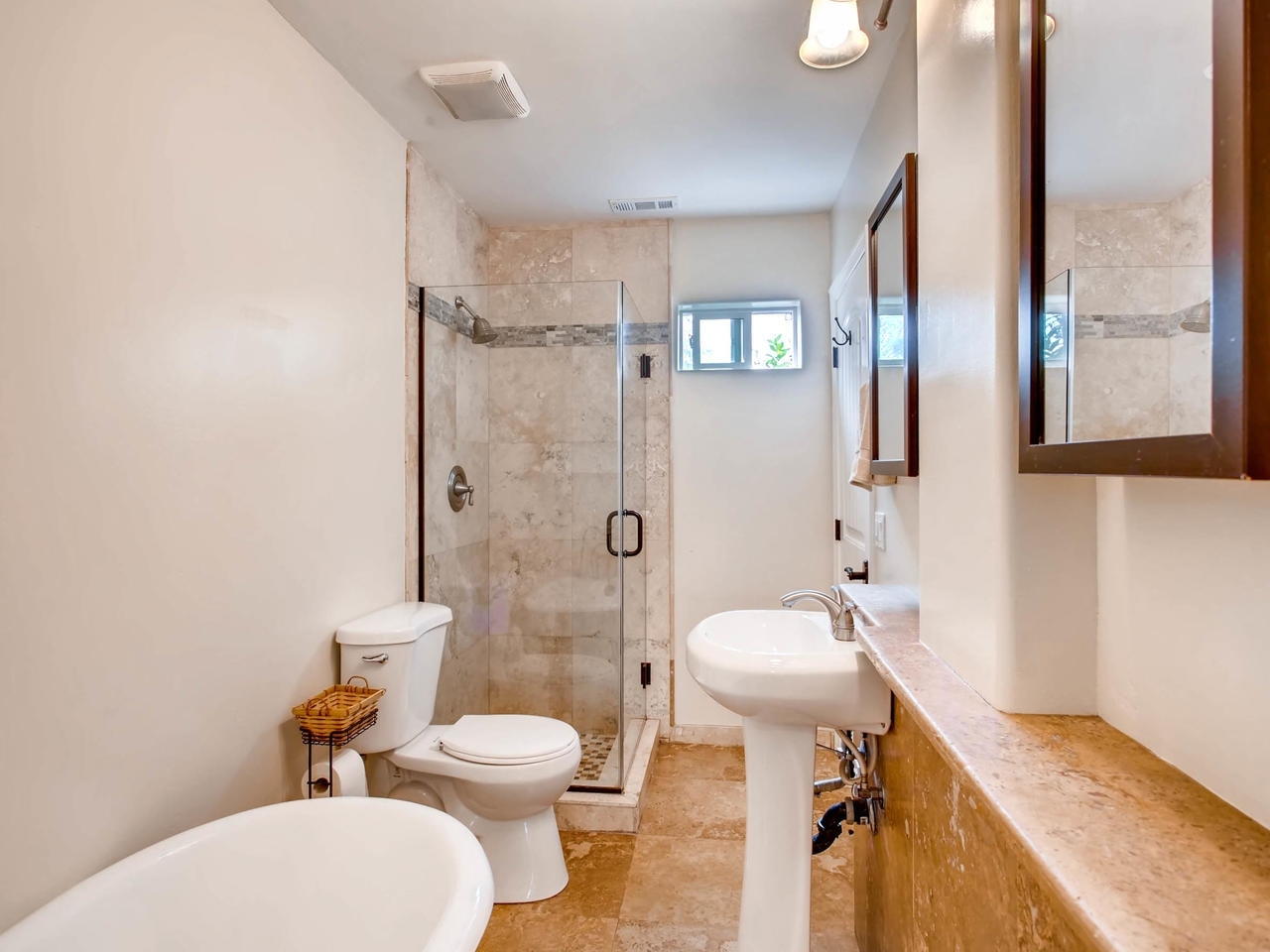 740 Coyote Road Alpine, CA 91901 - Photo 13 of 24 View of walk-in shower for downstairs bath.
