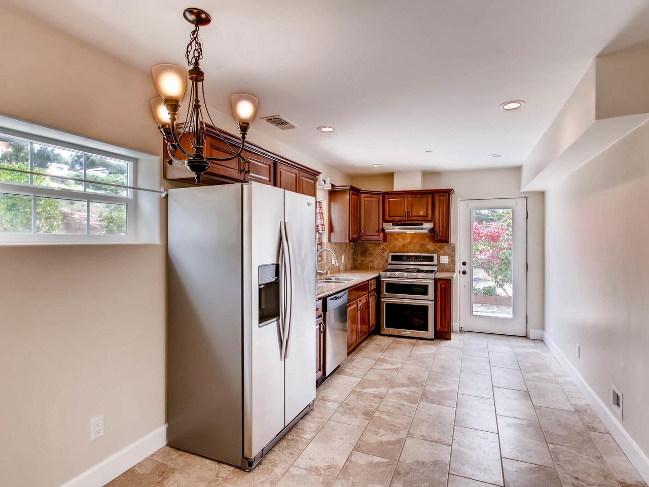 740 Coyote Road Alpine, CA 91901 - Photo 6 of 24 Gallery Image 6