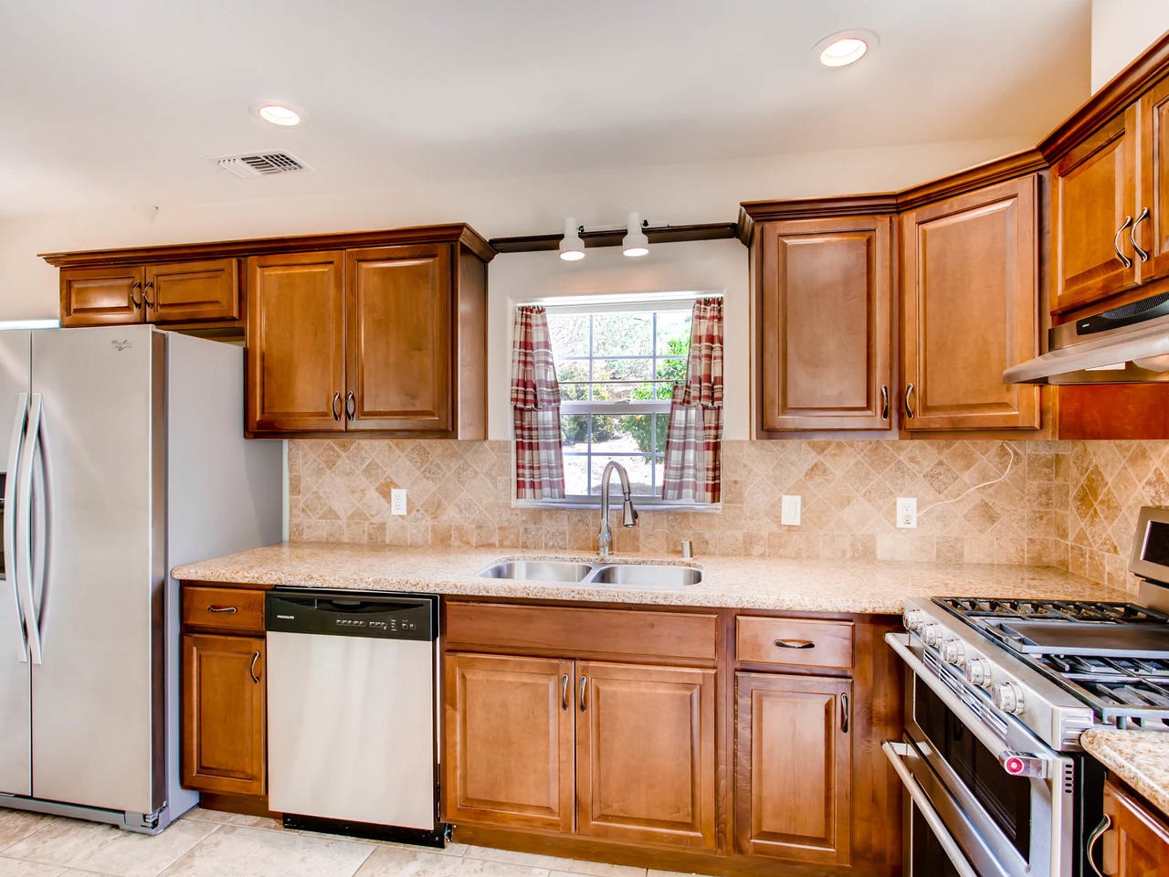 740 Coyote Road Alpine, CA 91901 - Photo 9 of 24 Gallery Image 9
