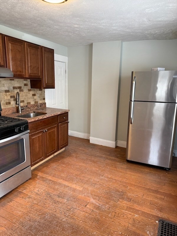 104 Billings Road, Unit R Quincy, MA 02171 - Photo 2 of 8