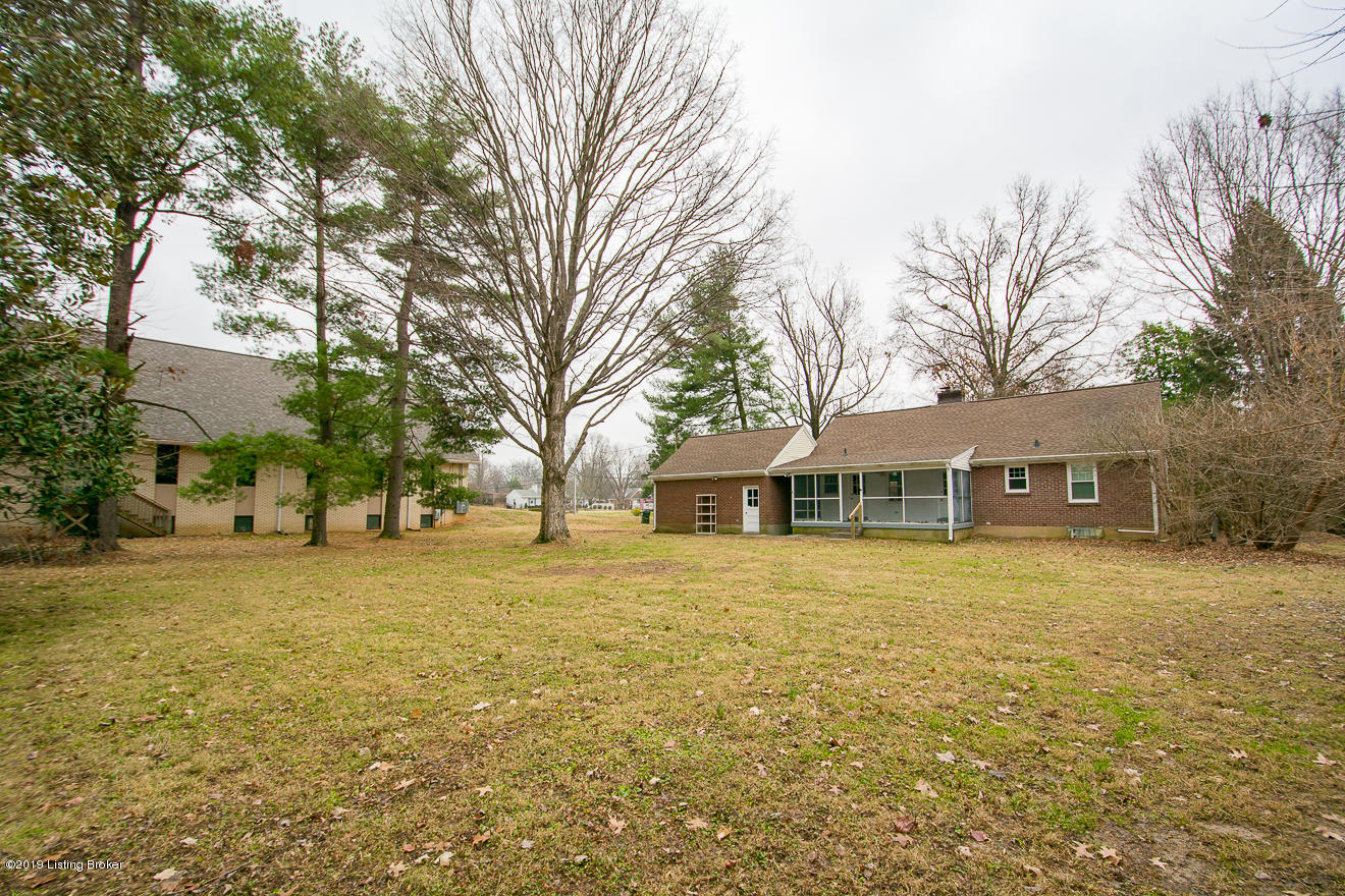 8615 Whipps Mill Road Louisville, KY 40222 - Photo 46 of 59 WhippsMill-58