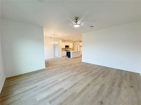 $304,990 | 2105 Fury, Portland, TX 78374