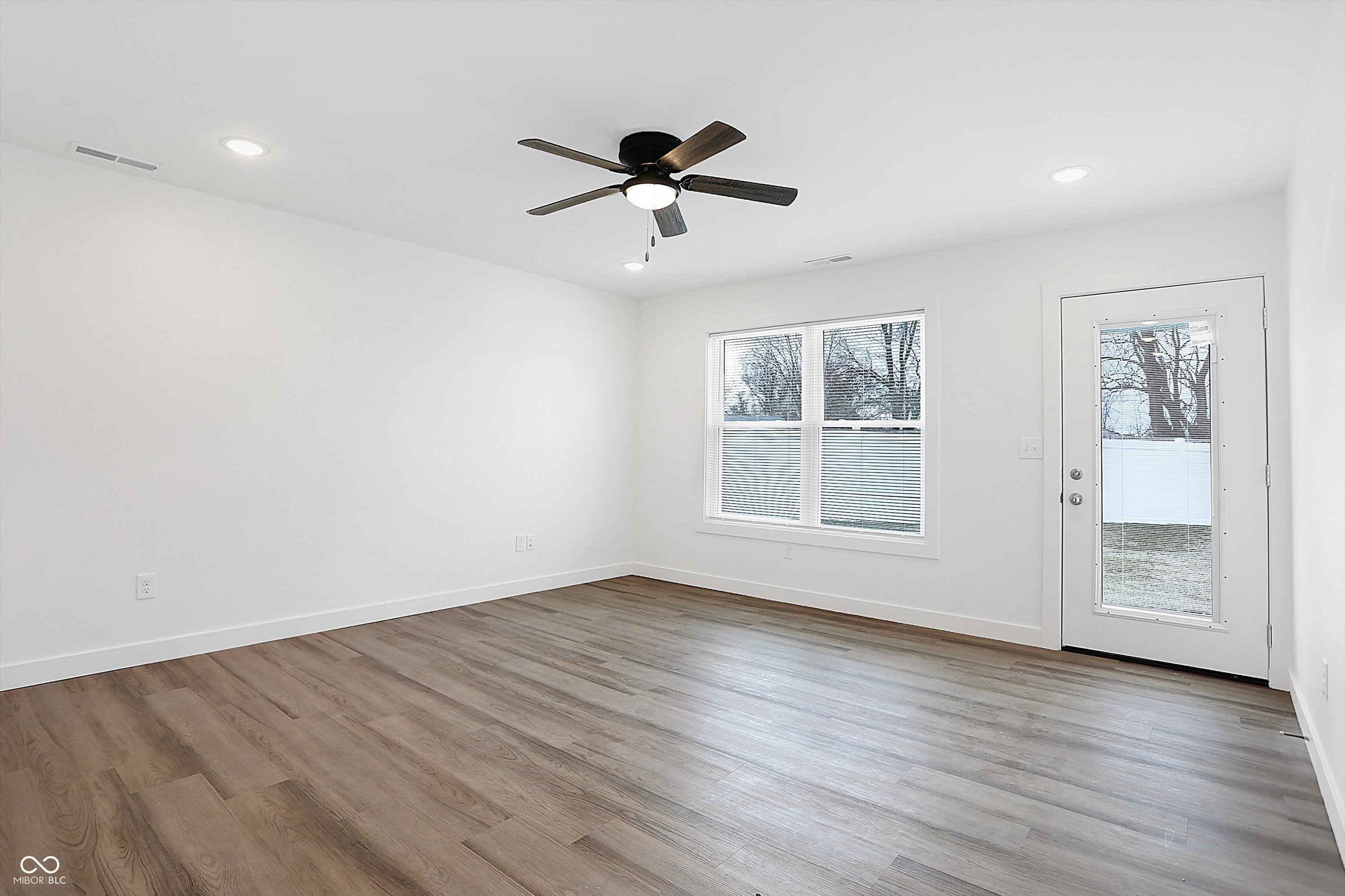1431 Coen Court Columbus, IN 47201 - Photo 10 of 17