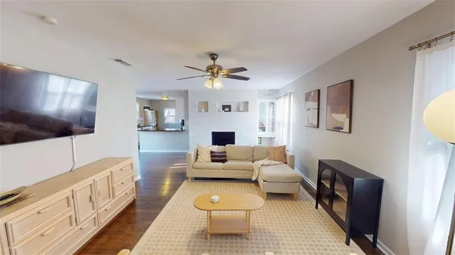 $319,900 | 600 West 101st Terrace, Kansas City, MO 64114