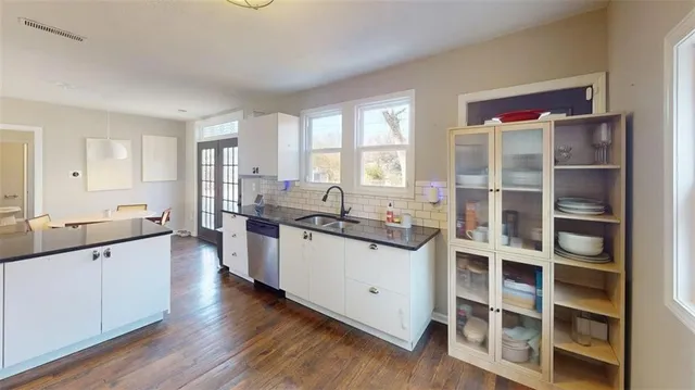 $319,900 | 600 West 101st Terrace, Kansas City, MO 64114