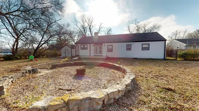 $319,900 | 600 West 101st Terrace, Kansas City, MO 64114