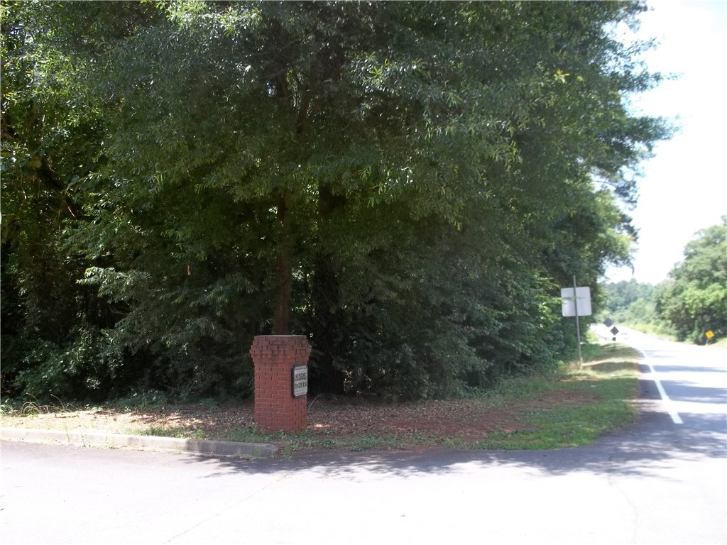 100 Sunrise View Anderson, SC 29621 - Photo 2 of 11 Gallery Image 2