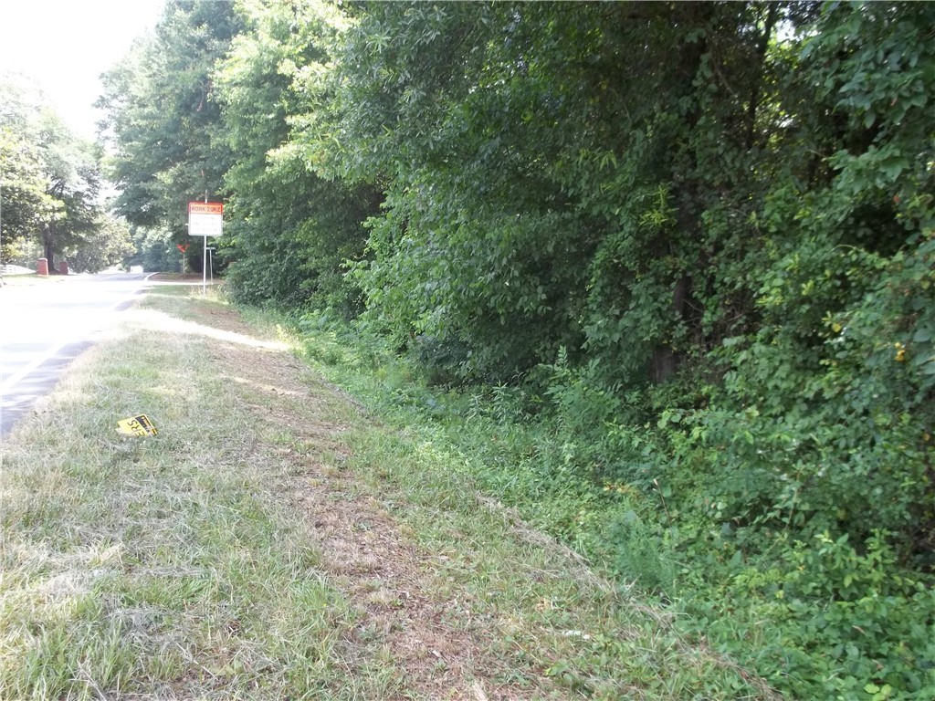 100 Sunrise View Anderson, SC 29621 - Photo 5 of 11 Gallery Image 5