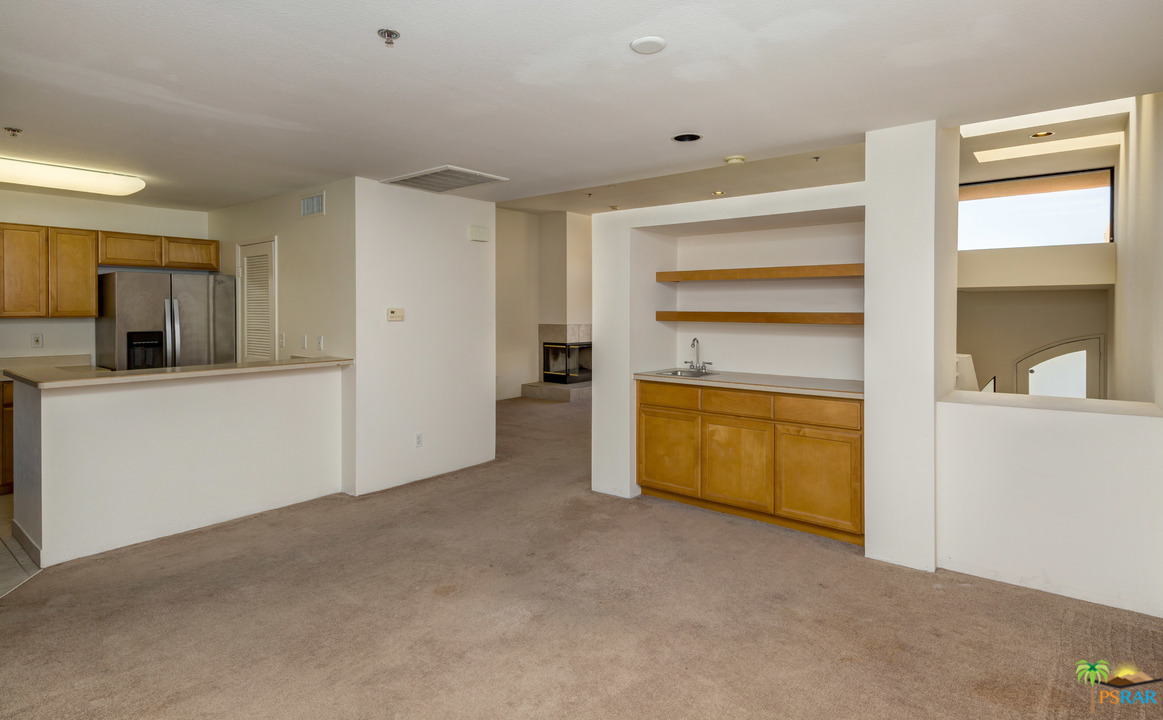 100 East Stevens Road, Unit 509 Palm Springs, CA 92262 - Photo 13 of 37 a room with closet and a window