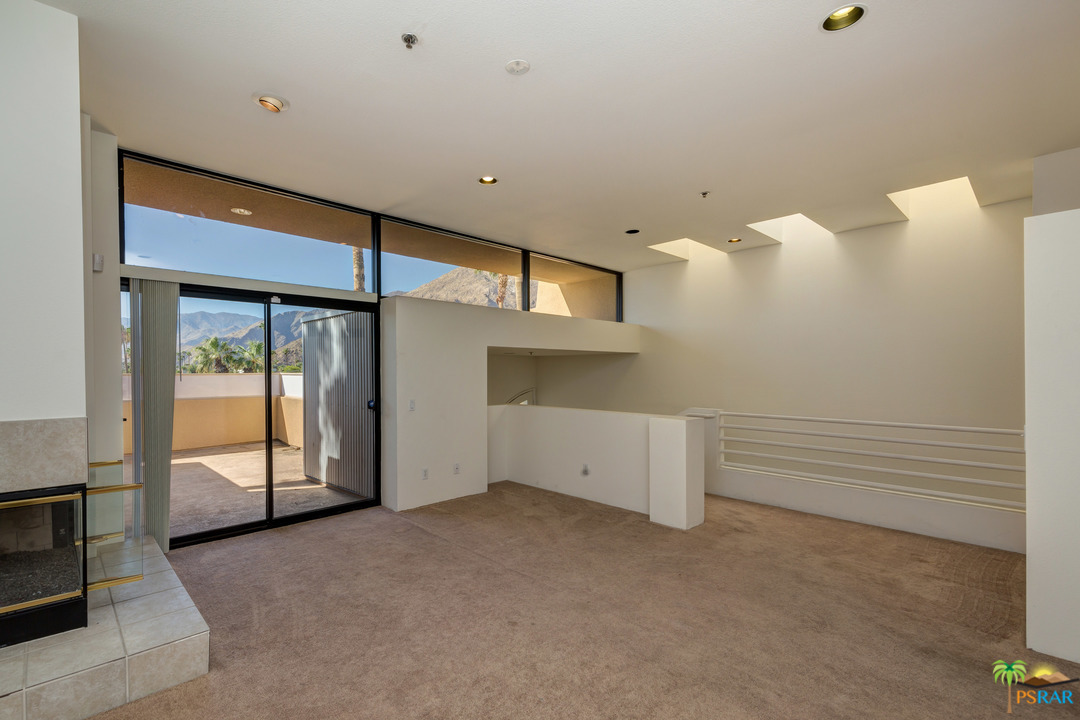 100 East Stevens Road, Unit 509 Palm Springs, CA 92262 - Photo 5 of 37 a view of a livingroom with an empty space