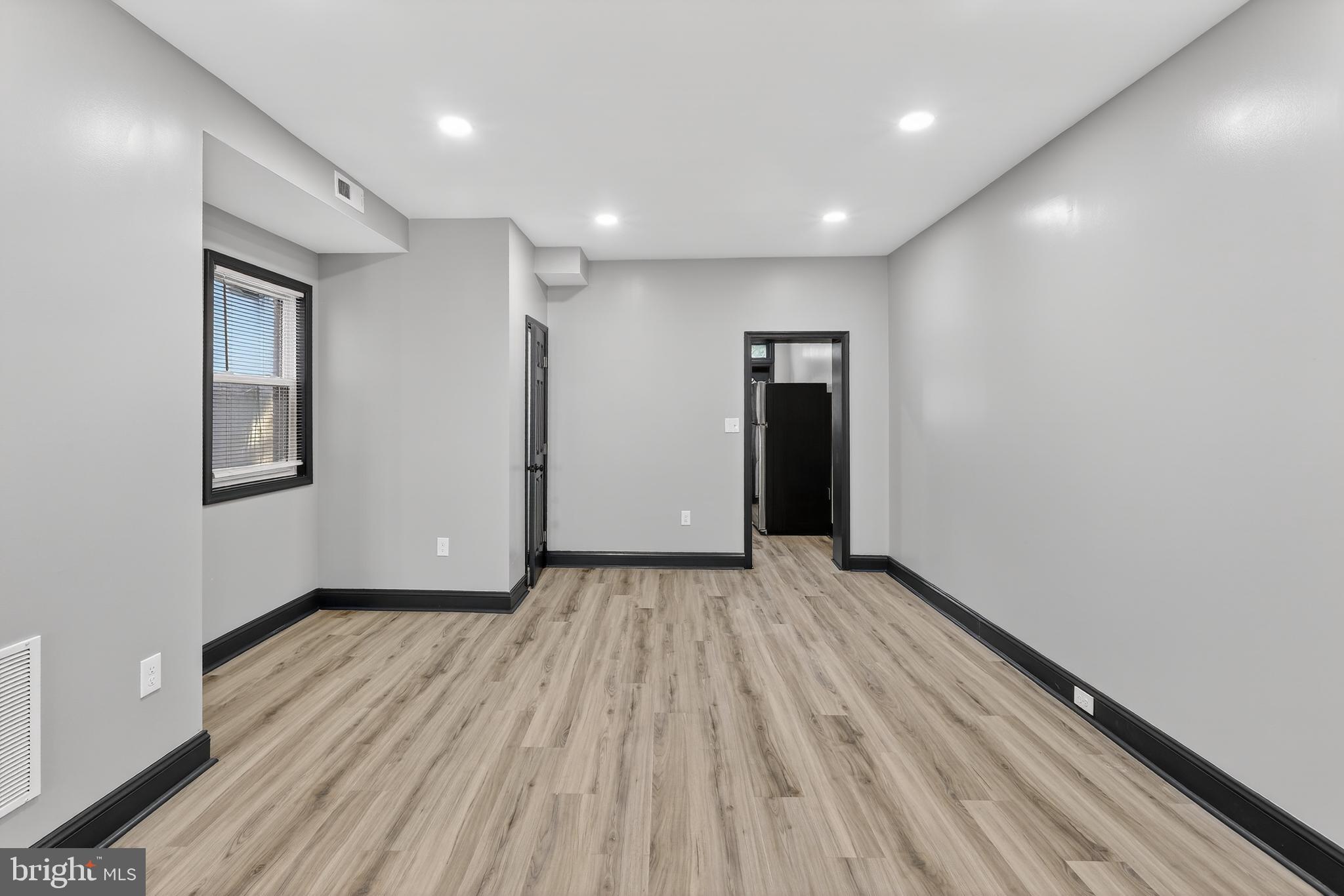 3807 Old York Road Baltimore, MD 21218 - Photo 11 of 34