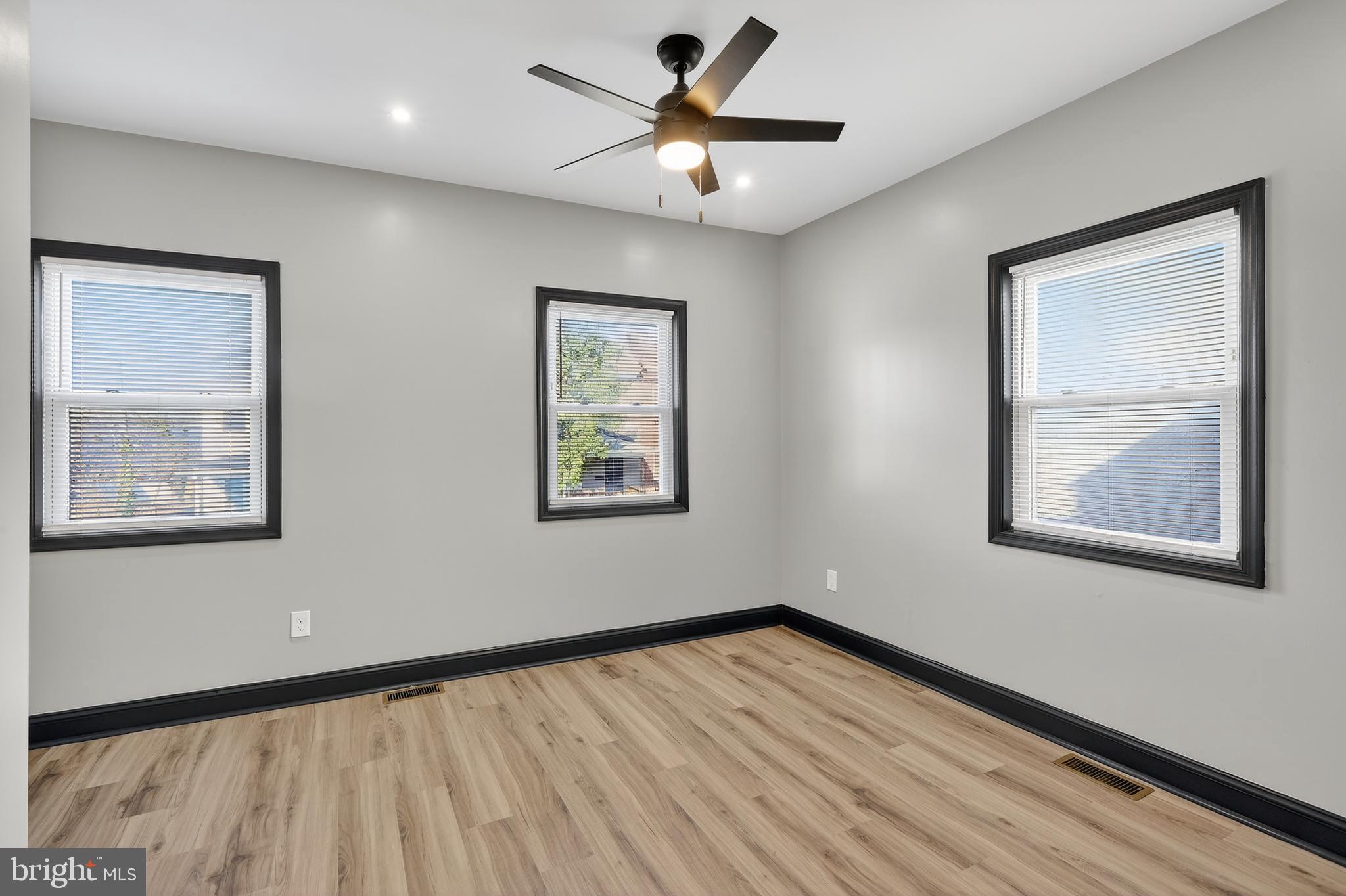 3807 Old York Road Baltimore, MD 21218 - Photo 13 of 34