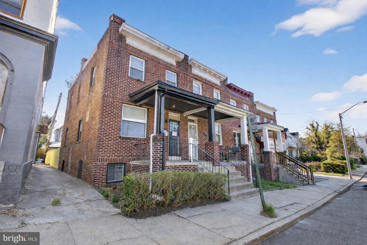 3807 Old York Road Baltimore, MD 21218 - Photo 2 of 34