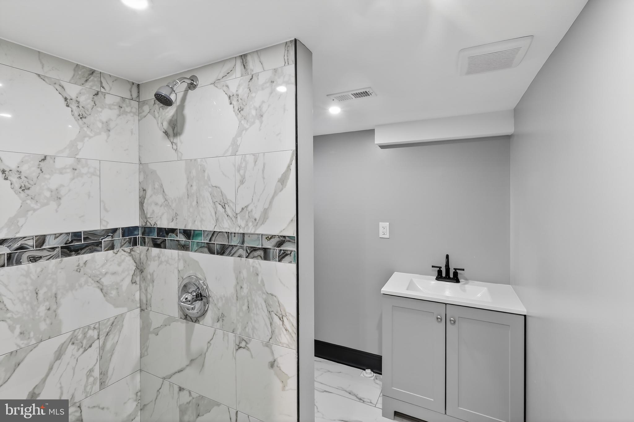 3807 Old York Road Baltimore, MD 21218 - Photo 25 of 34