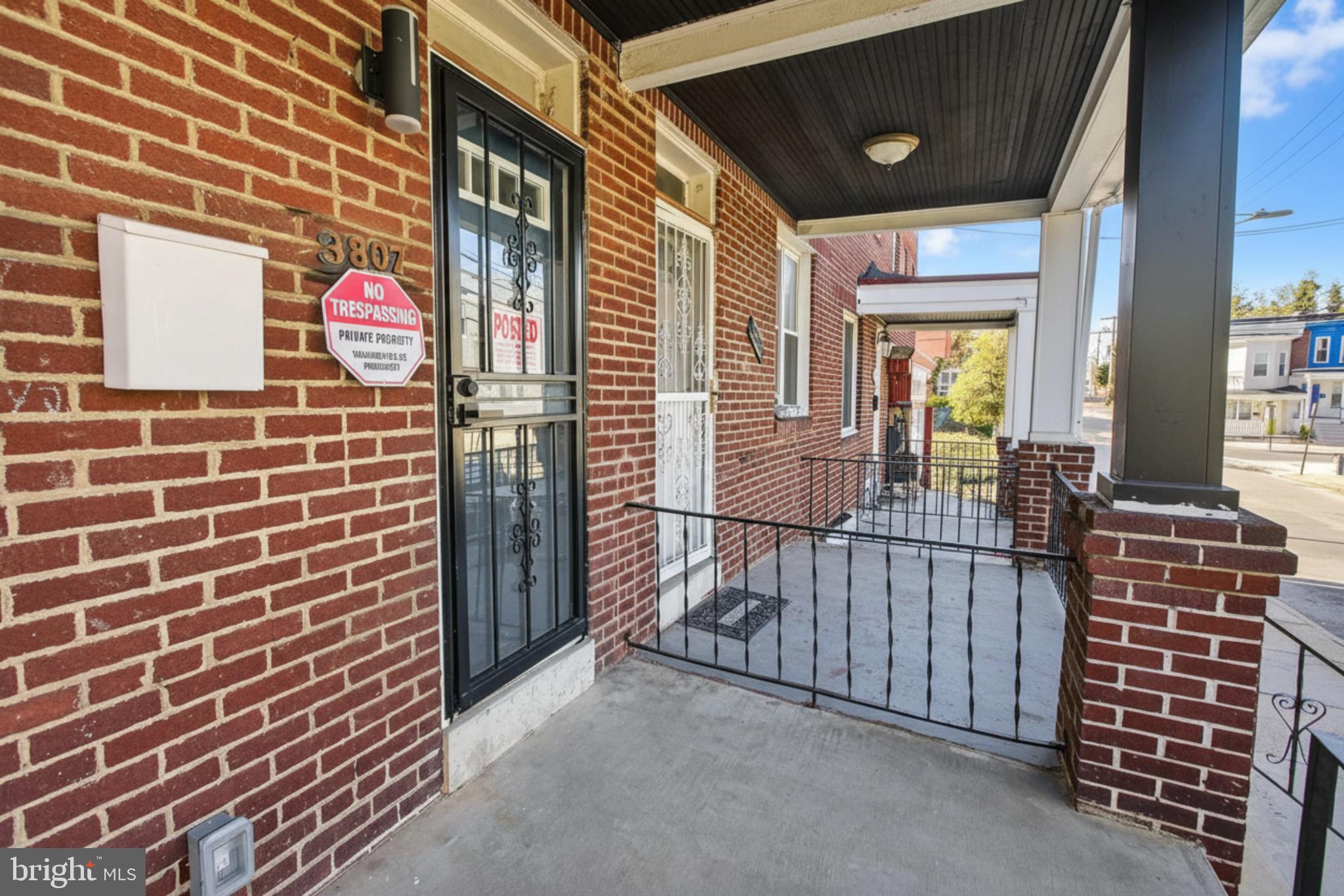 3807 Old York Road Baltimore, MD 21218 - Photo 3 of 34