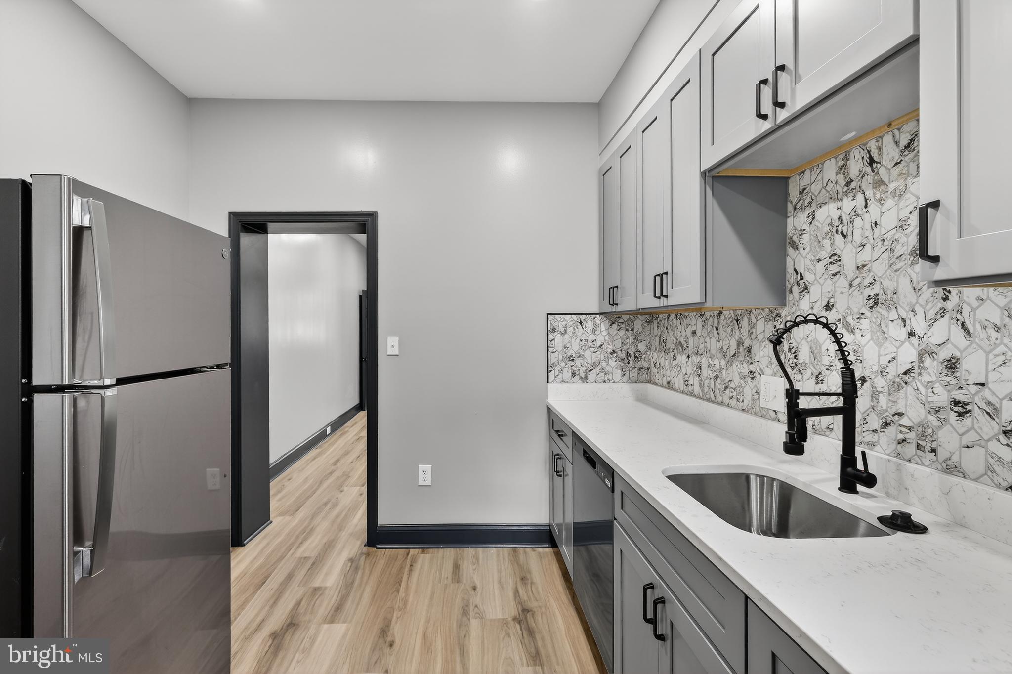 3807 Old York Road Baltimore, MD 21218 - Photo 5 of 34