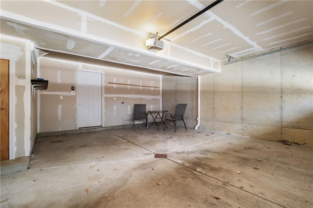 32 Castle View Drive McKees Rocks, PA 15136 - Photo 31 of 34 a view of a hallway with chairs