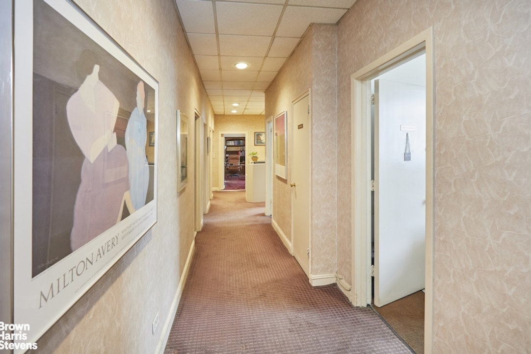 907 5th Avenue, Unit MAIS Manhattan, NY 10021 - Photo 10 of 23