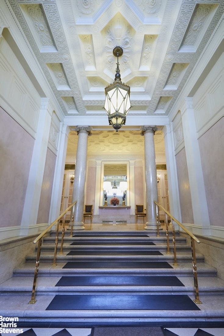 907 5th Avenue, Unit MAIS Manhattan, NY 10021 - Photo 15 of 23