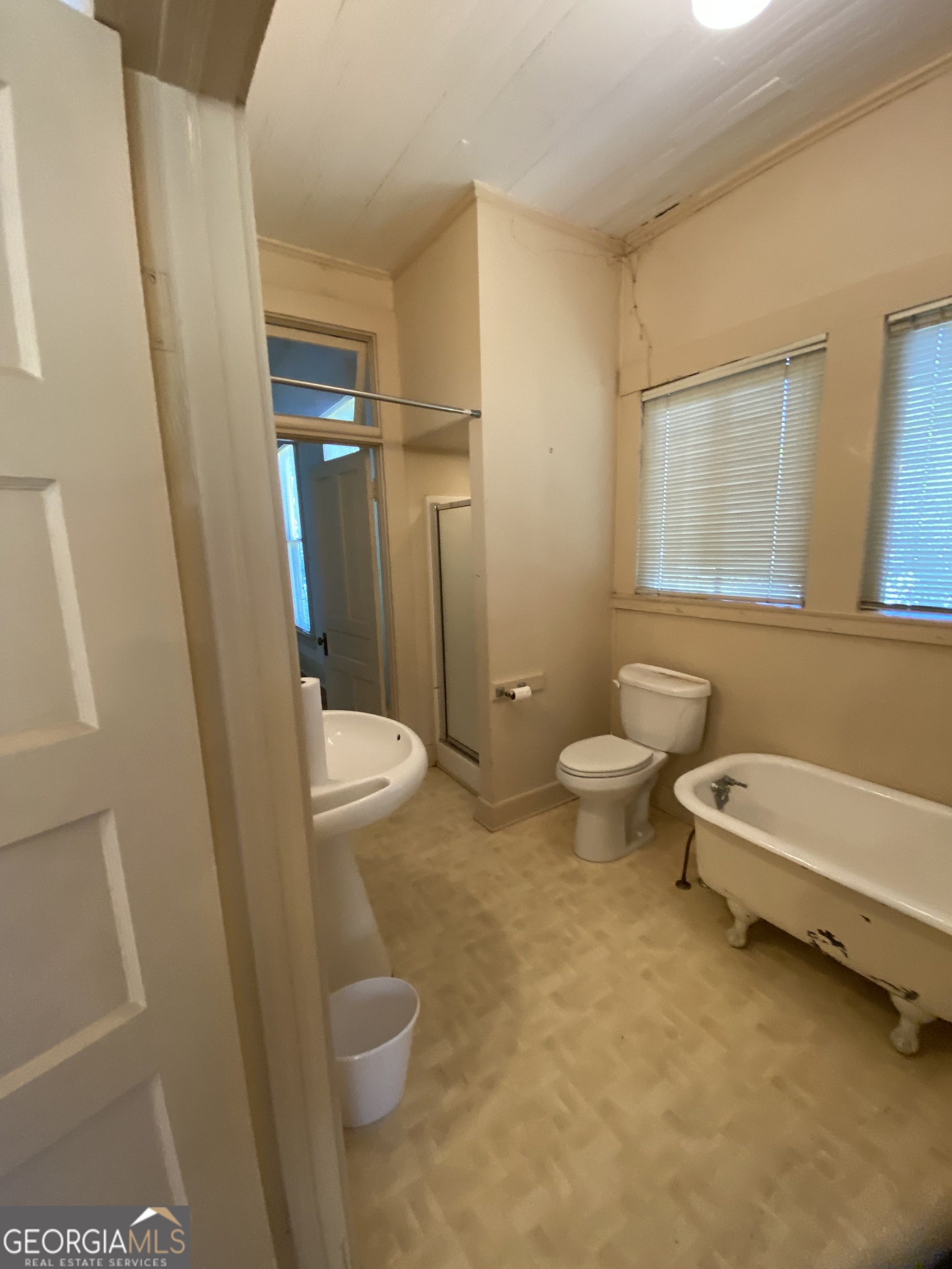 702 Bellevue Avenue Dublin, GA 31021 - Photo 5 of 11