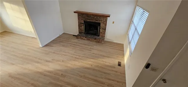 $325,000 | 11838 Oakmont Street, Overland Park, KS 66210