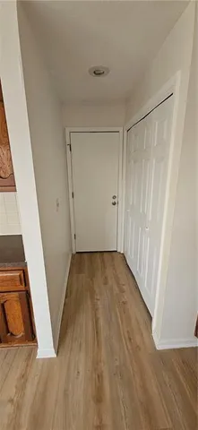 $325,000 | 11838 Oakmont Street, Overland Park, KS 66210