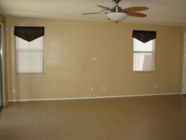 14259 West Boca Raton Road Surprise, AZ 85379 - Photo 3 of 9 3 Great Room 1