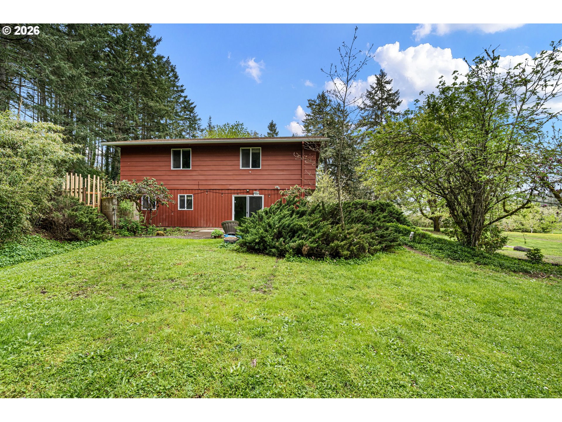 28974 Gimpl Hill Road Eugene, OR 97402 - Photo 38 of 47
