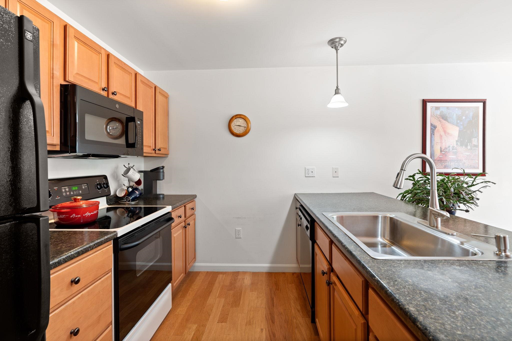 3 Stonewall Way, Unit B Exeter, NH 03833 - Photo 5 of 29