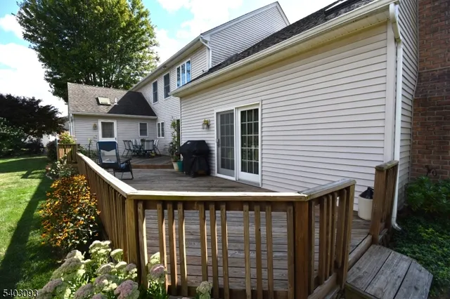 $629,900 | 2215 Apple, Fogelsville, PA 18051