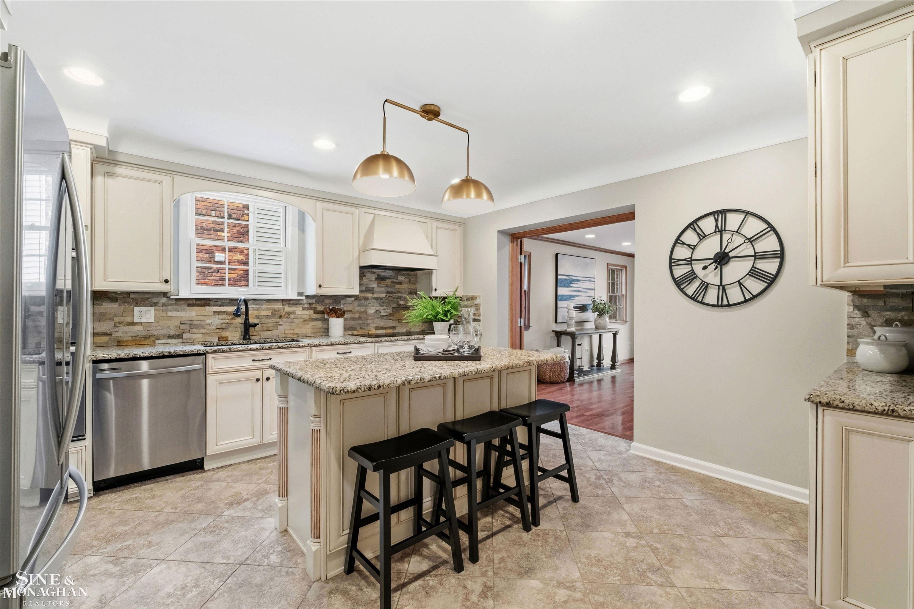 180 Fisher Road Grosse Pointe Farms, MI 48230 - Photo 10 of 88