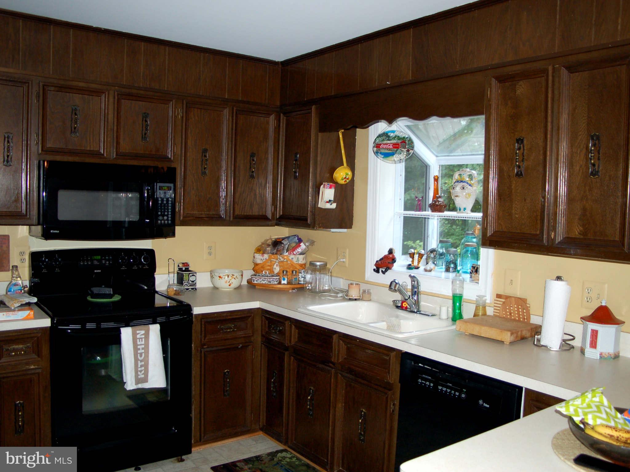 664 Courthouse Road Stafford, VA 22554 - Photo 5 of 8 Kitchen