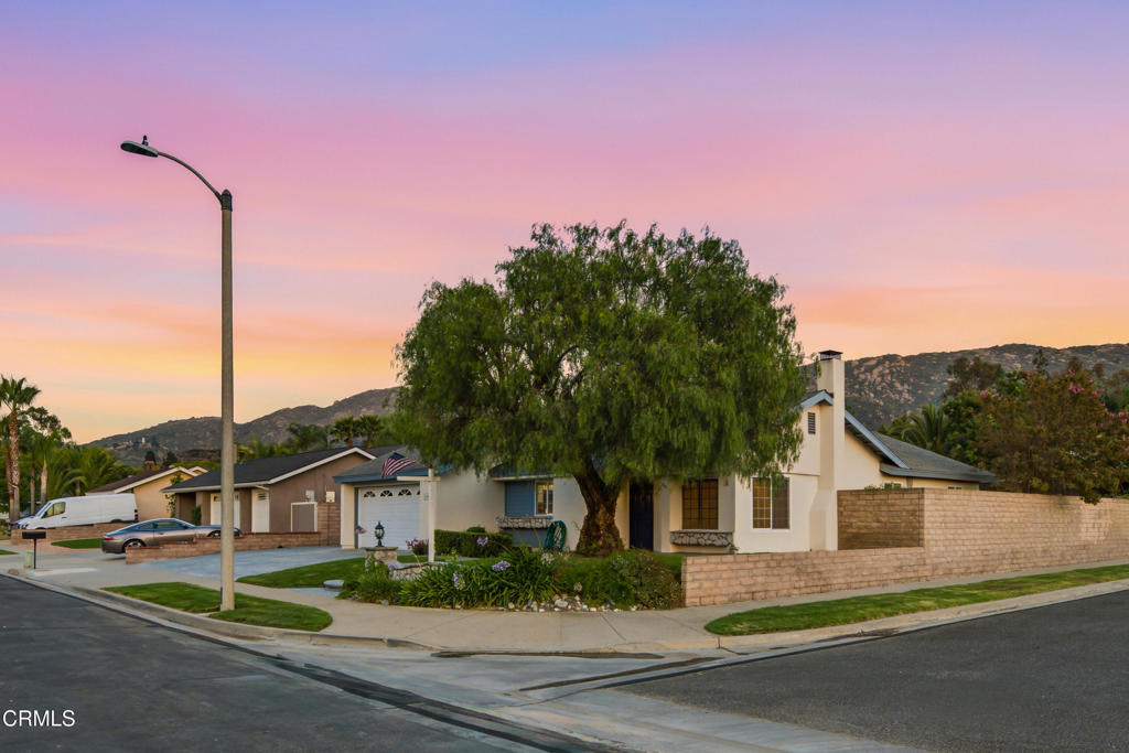 6466 Hope Street Simi Valley, CA 93063 - Photo 6 of 28 Gallery Image 6