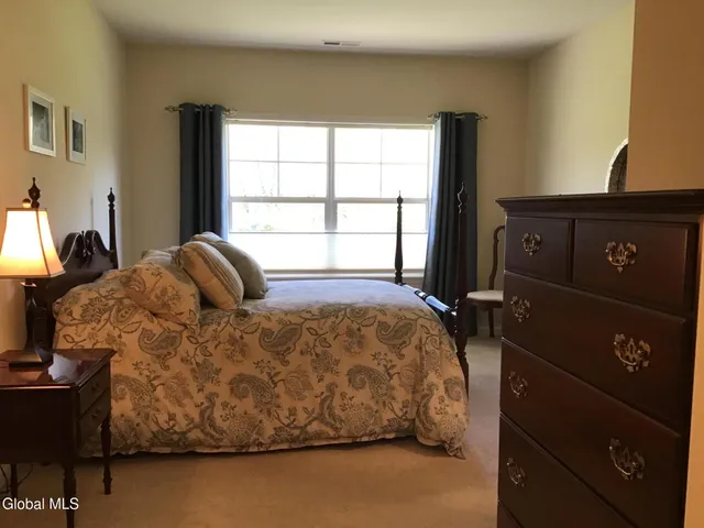 $379,900 | 19 Jared Court, Colonie, NY 12047