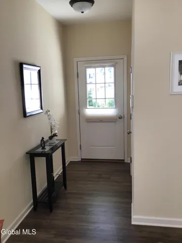 $379,900 | 19 Jared Court, Colonie, NY 12047