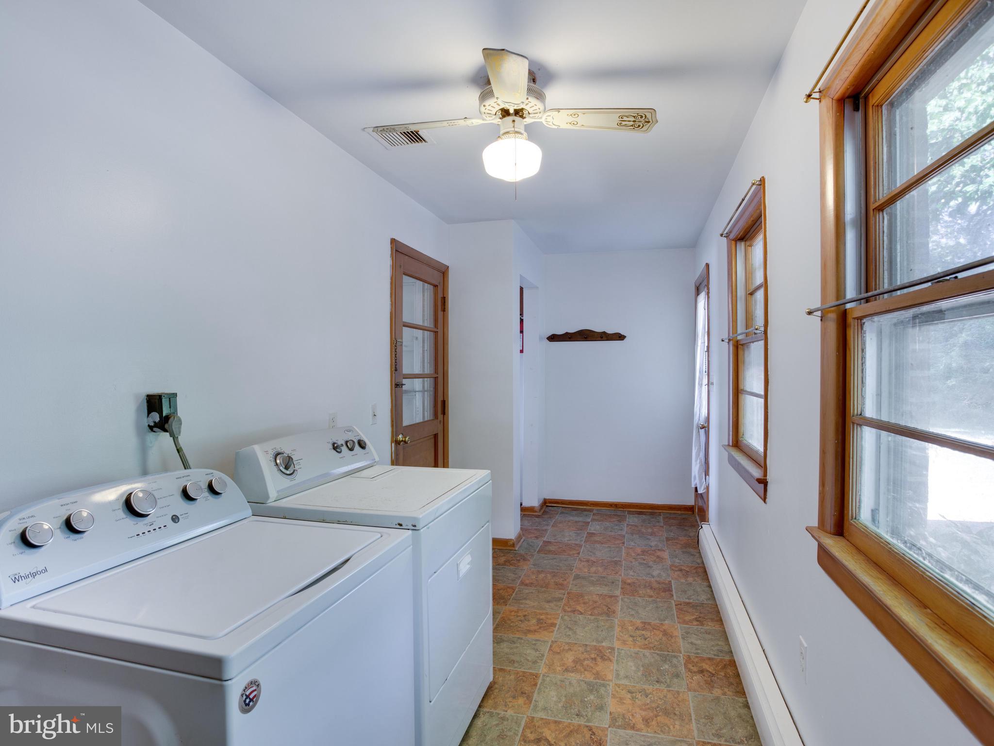 13750-h G H G Trueman Road Solomons, MD 20688 - Photo 21 of 48 large mud room leads to garage