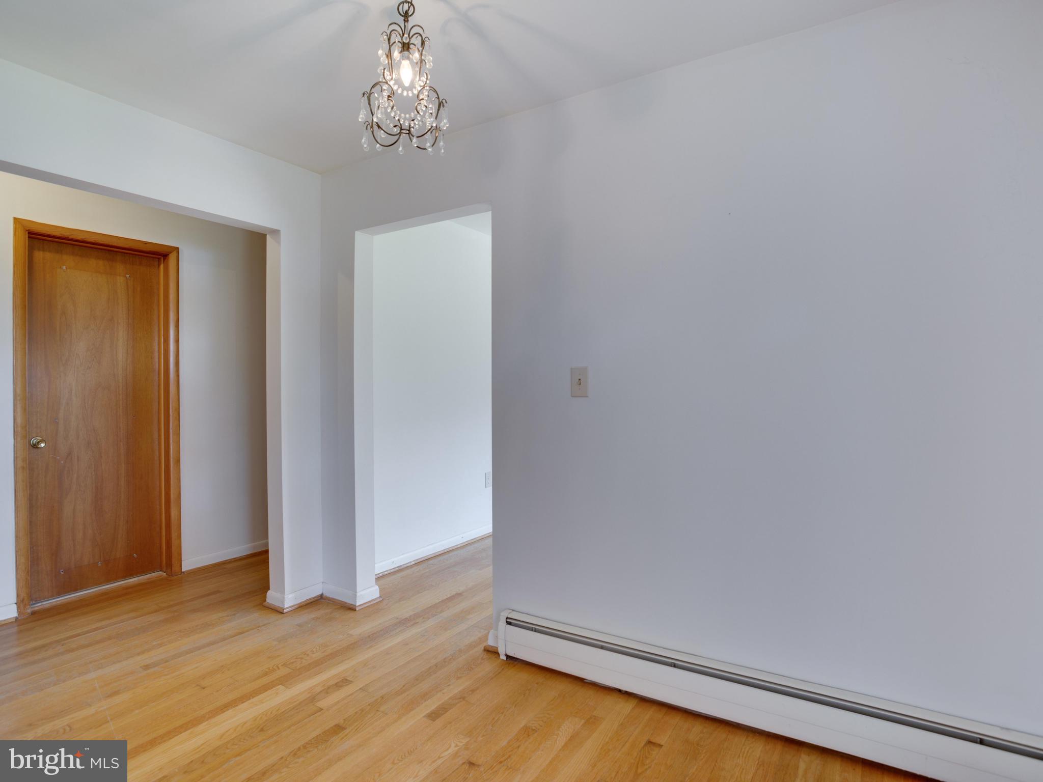 13750-h G H G Trueman Road Solomons, MD 20688 - Photo 10 of 48 foyer
