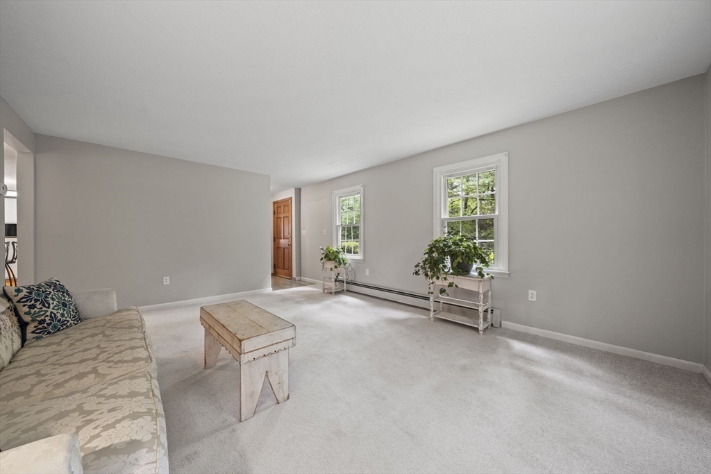 20 Aldana Road Halifax, MA 02338 - Photo 8 of 34