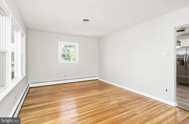 $332,000 | 288 Creek Road, Bellmawr, NJ 08031